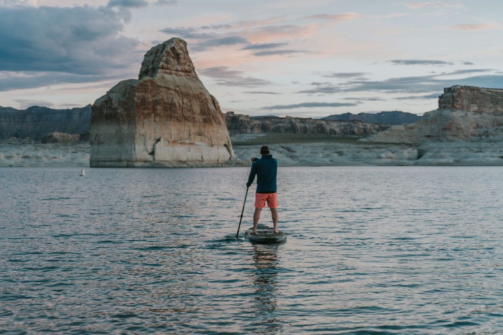 how to paddle through wakes